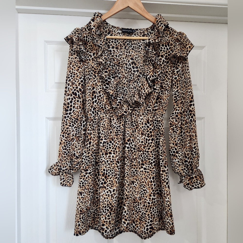 PrettyLittleThing Deep V-neck Animal Print Ruffle Mini Dress Size 4